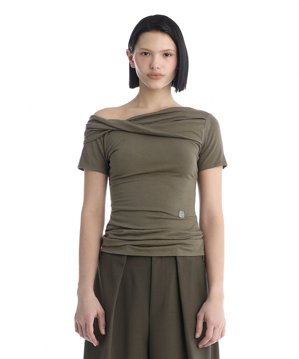 트리밍버드(TREEMINGBIRD) Twisted Overlay Off-Shoulder Top [ Brown ]