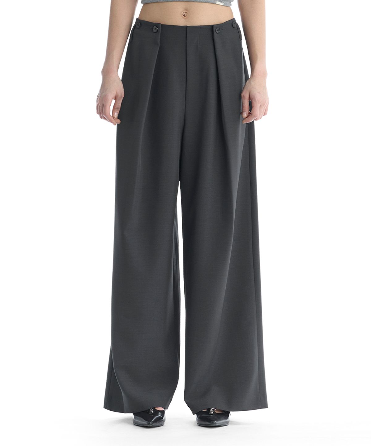 트리밍버드(TREEMINGBIRD) Minimal Button-Detail Set-Up Wide Pants [ Charcoal ]