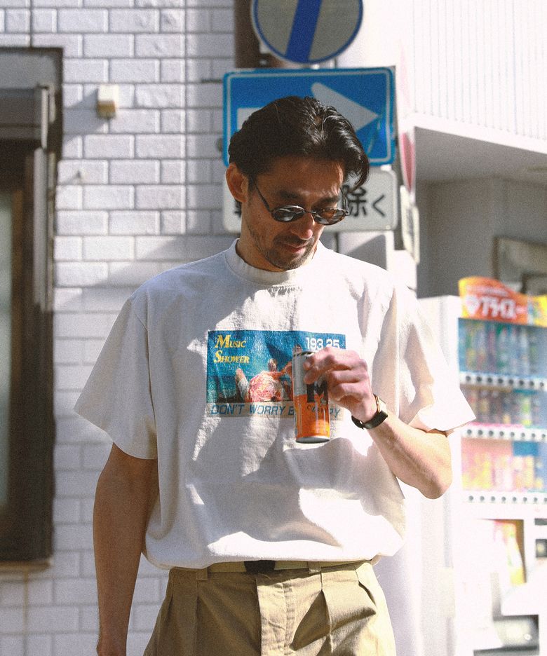 뮤직 샤워  티셔츠