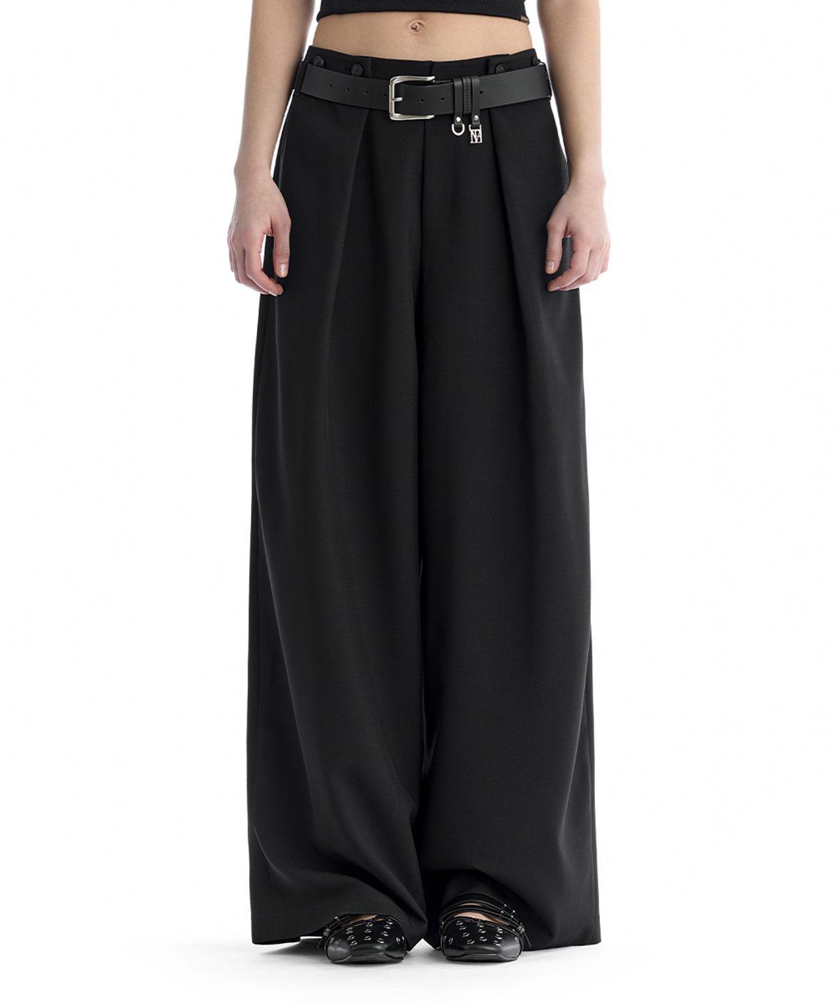 트리밍버드(TREEMINGBIRD) Minimal Button-Detail Set-Up Wide Pants [ Black ]
