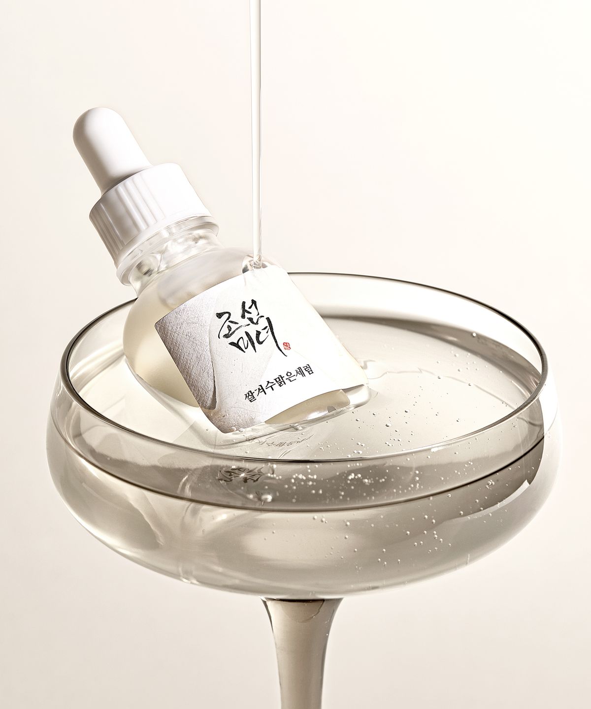 조선미녀(BEAUTY OF JOSEON) 쌀겨수 맑은 세럼 30ml : 쌀겨수 + 알파-알부틴