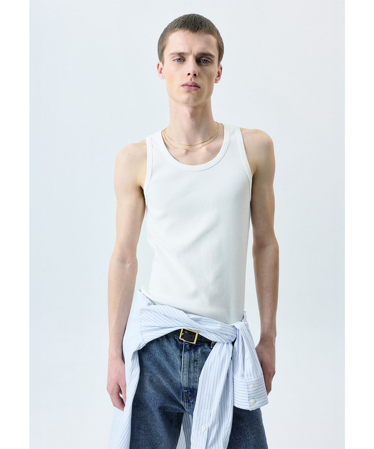 세비지(SAVAGE) Sleevelesss Top - White
