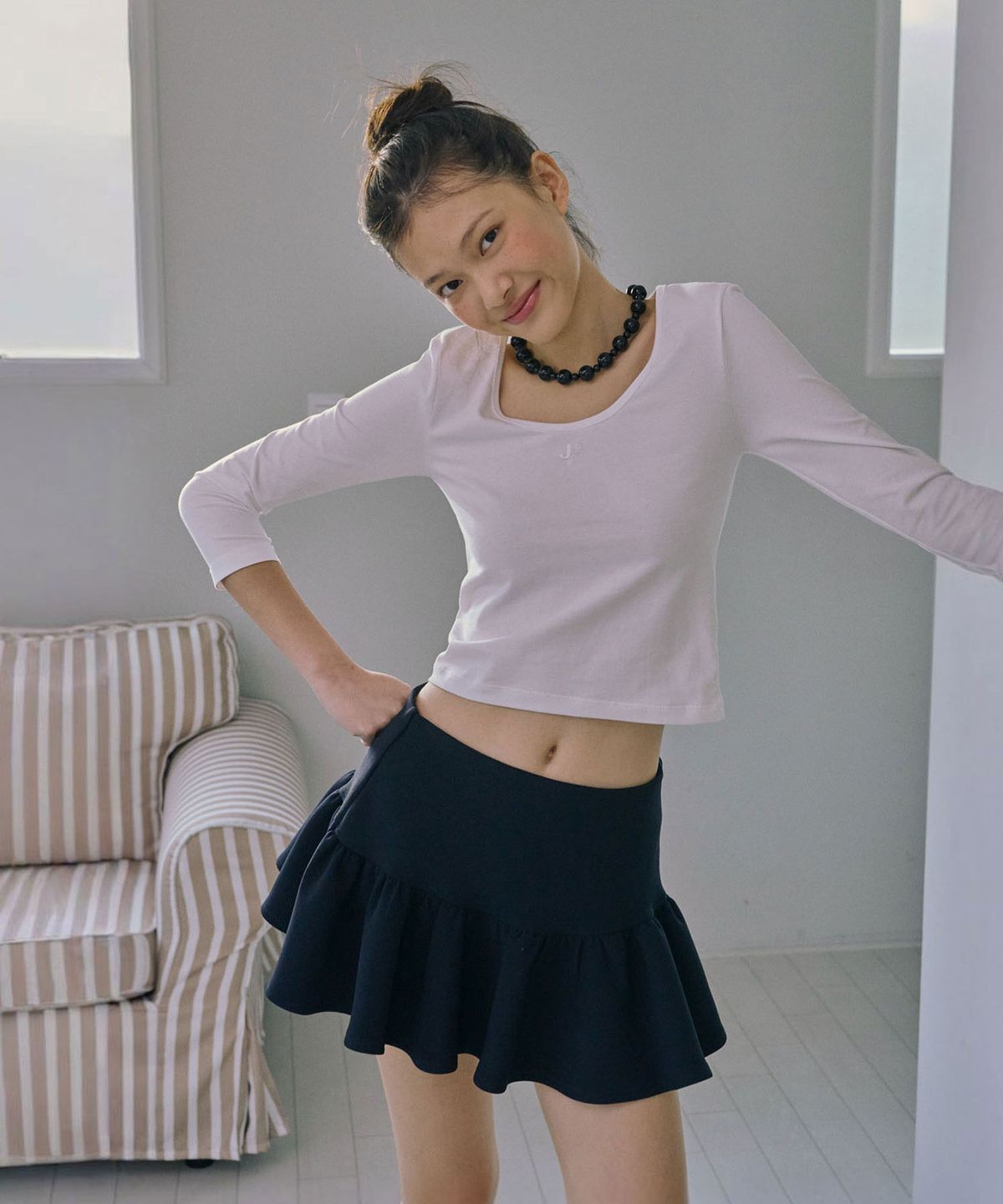 준준스페이스(JUNEJUNE SPACE) Mini Flare Skirt_Navy(미니 플레어 스커트_네이비)