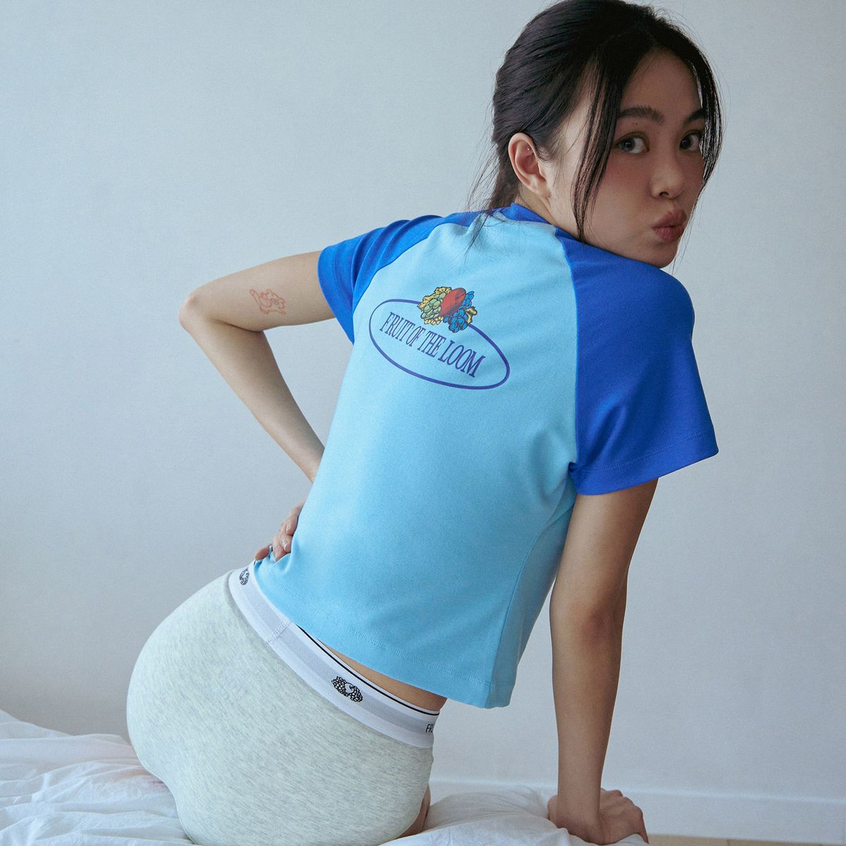 프룻오브더룸(FRUIT OF THE LOOM) 원포인트 나그랑 크롭티(3COLOR)