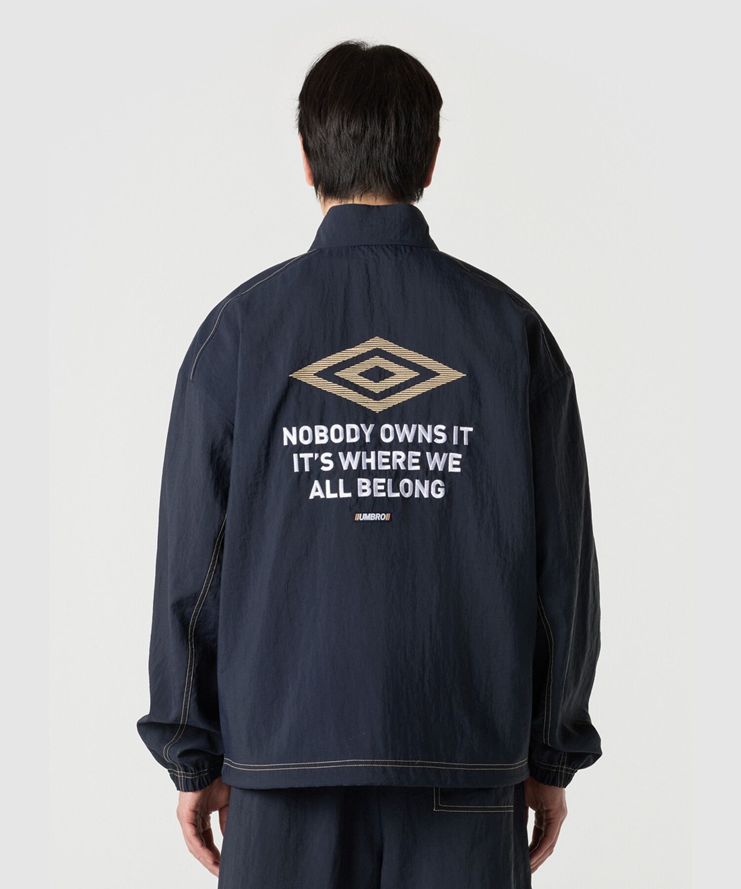 MUSINSA公式 | UMBRO クリスピータスラン 長袖ウィンドブレーカー