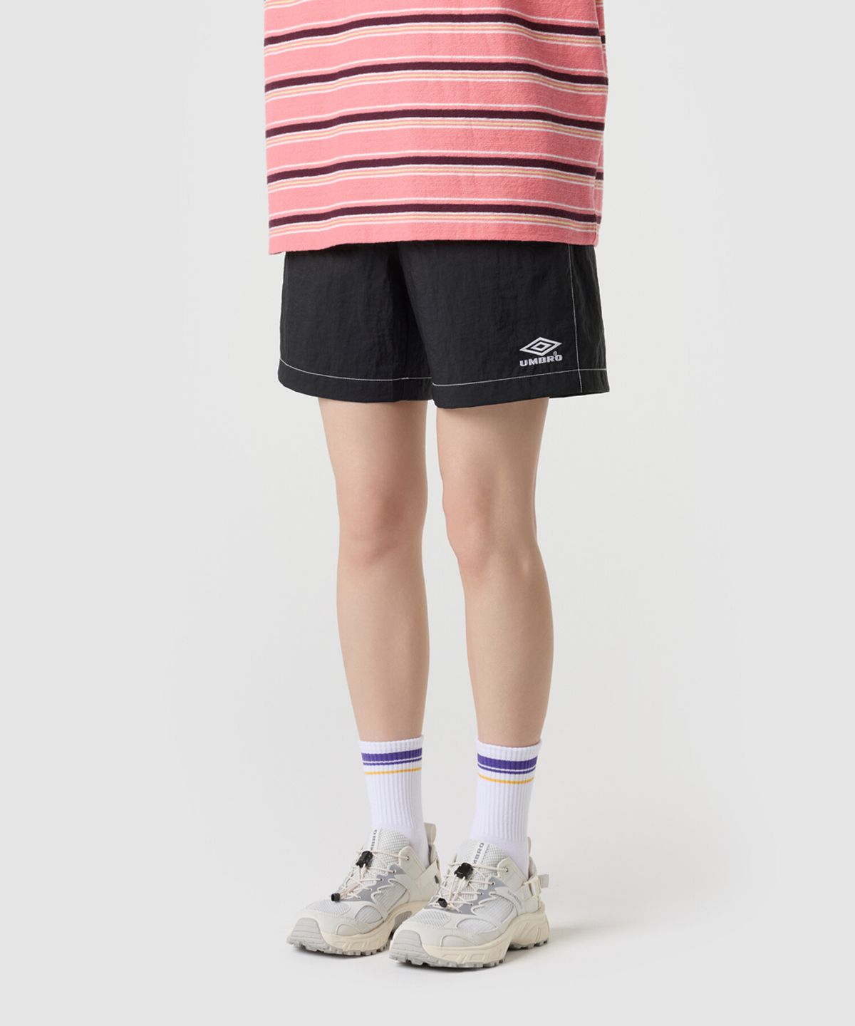 엄브로(UMBRO) 크리스피 타슬란 카고 4.5부 반바지 블랙 UR223CHP59
