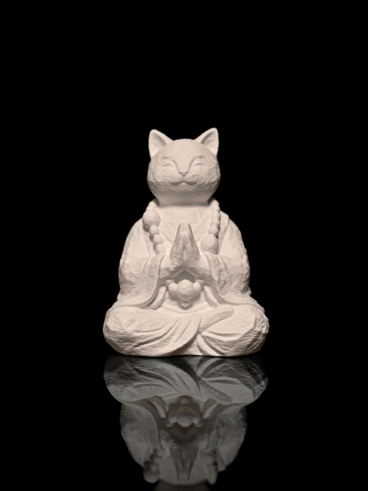 포지맨션(FORGEMANSION) Meditating Smile Cat