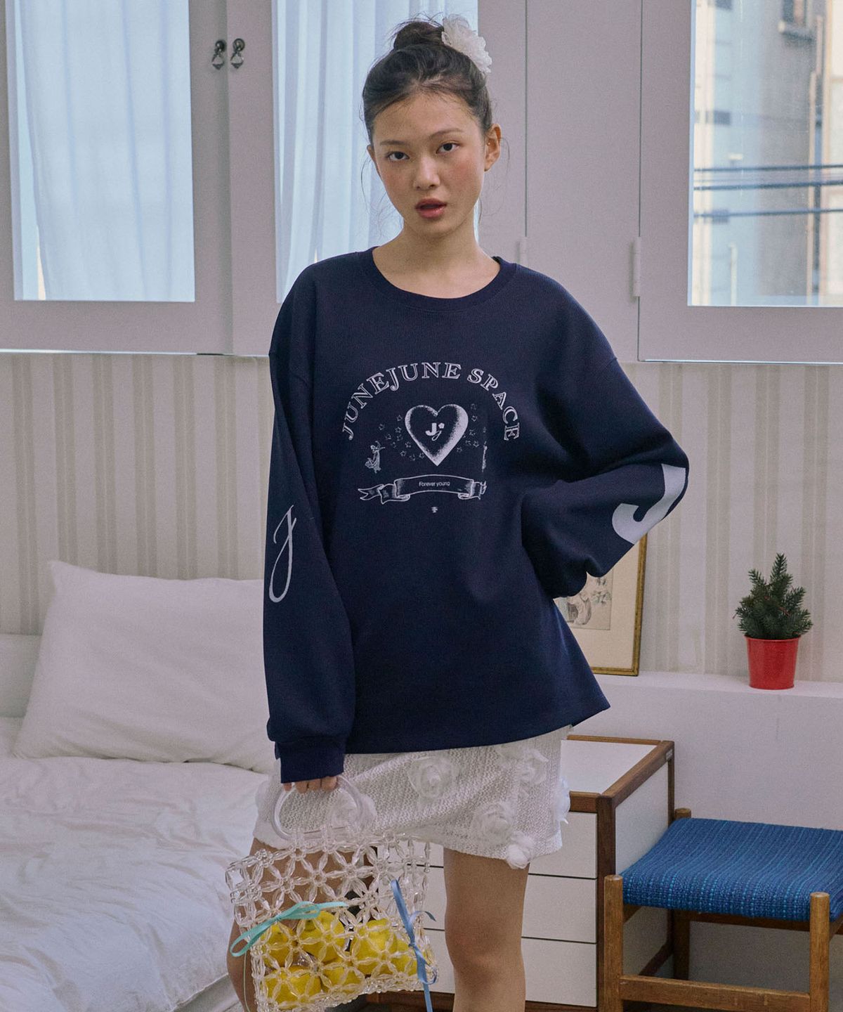준준스페이스(JUNEJUNE SPACE) Oversized Printed Sweat Tee_Navy(오버사이즈 프린트 스웨트 티셔츠_네이비)