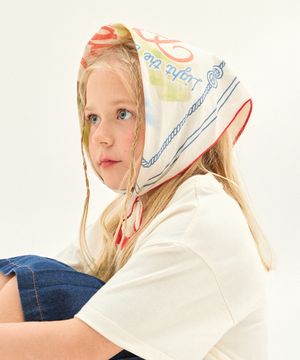 비컨 포스터 스카프_아이보리