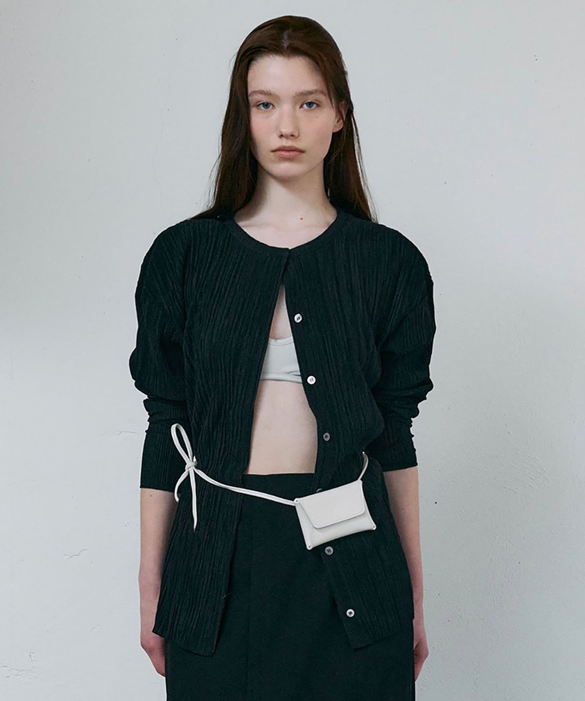아우브아워(AUBOUR) hidden pleats blouse (black)