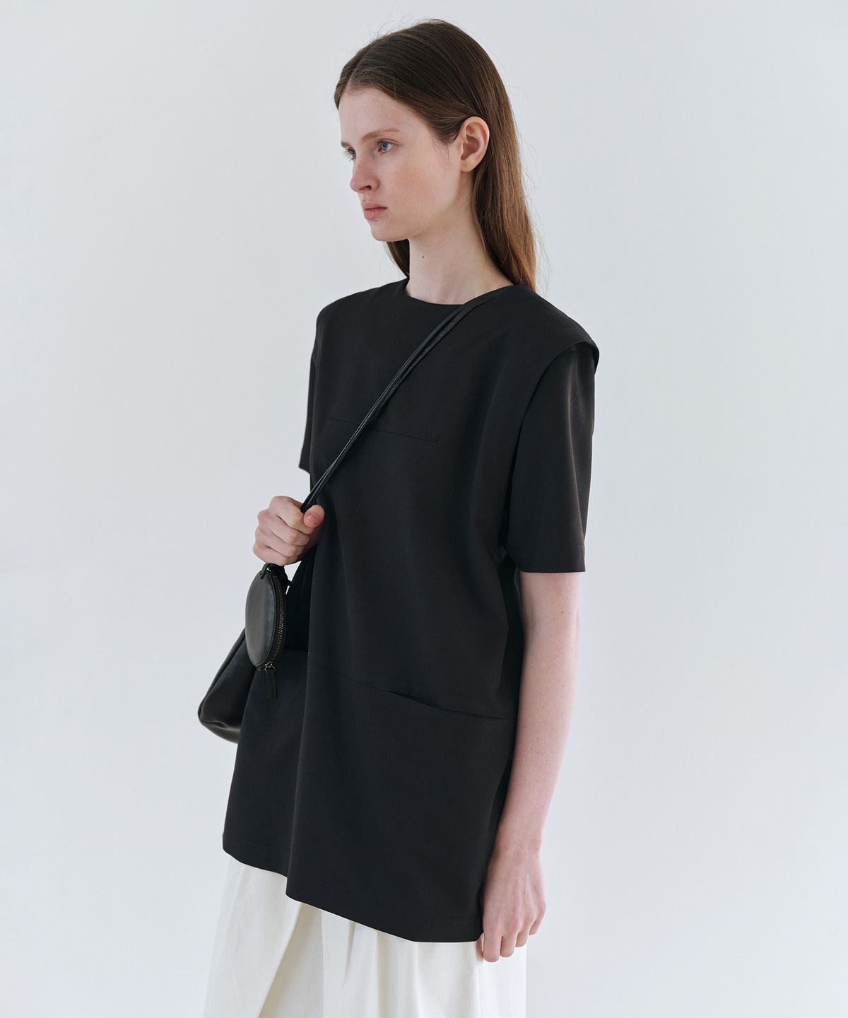아우브아워(AUBOUR) dart line blouse (black)