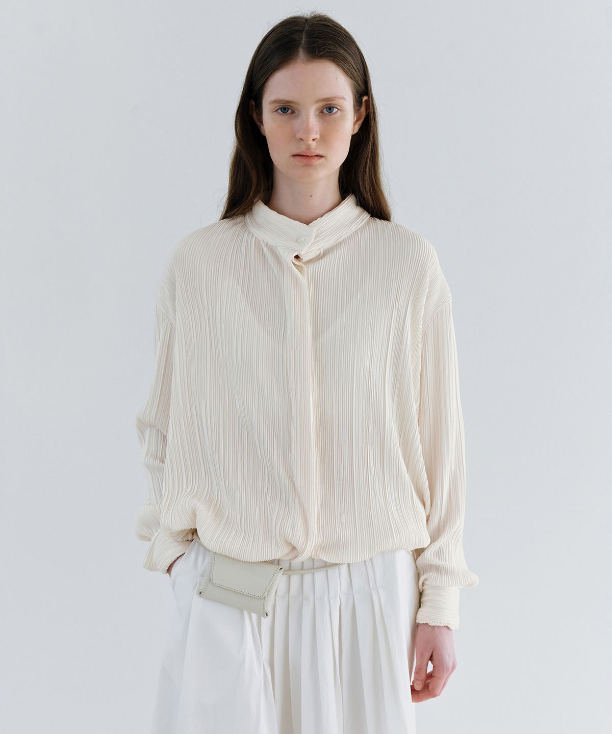 아우브아워(AUBOUR) pleats string blouse (ivory)