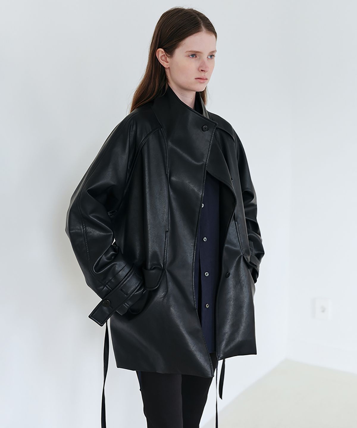 아우브아워(AUBOUR) vent half trench coat (leather black)