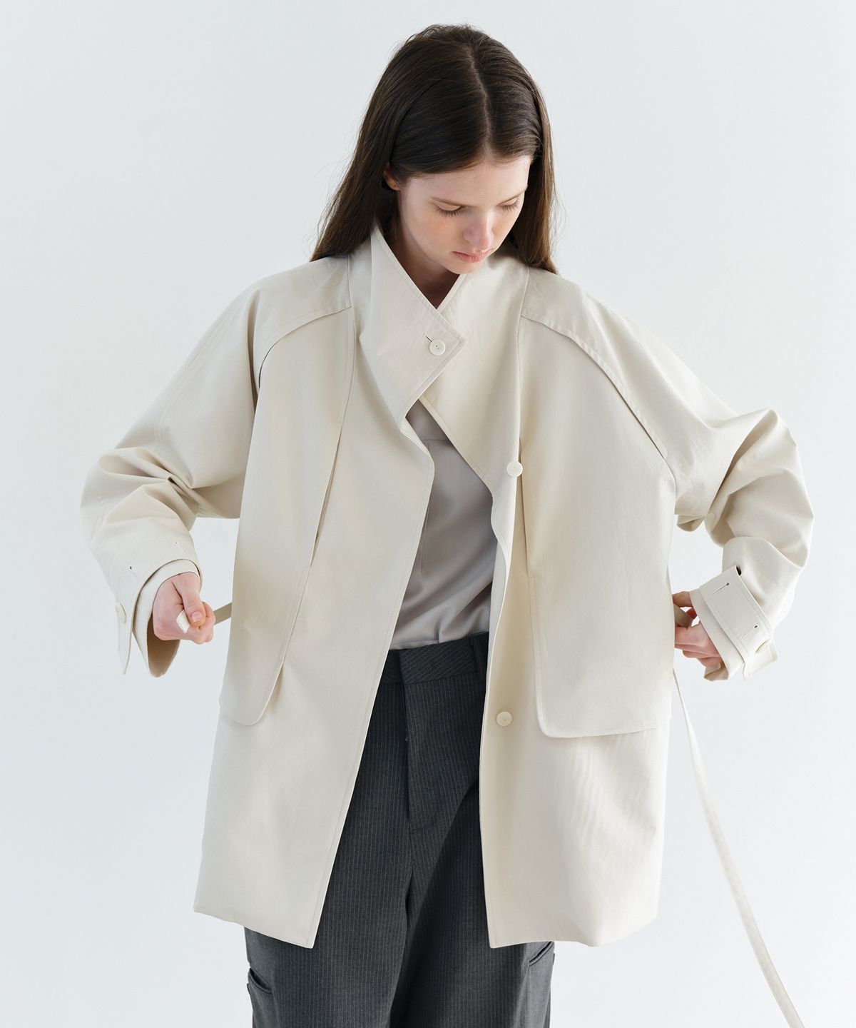 아우브아워(AUBOUR) vent half trench coat (ivory)