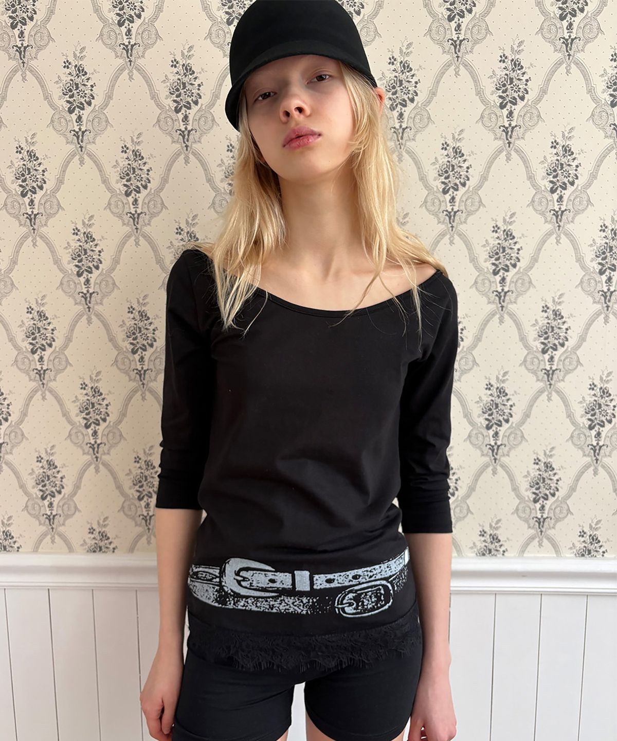 저스트하우스(JUSTHAUS) LACE TRIM BOATNECK TOP, BLACK