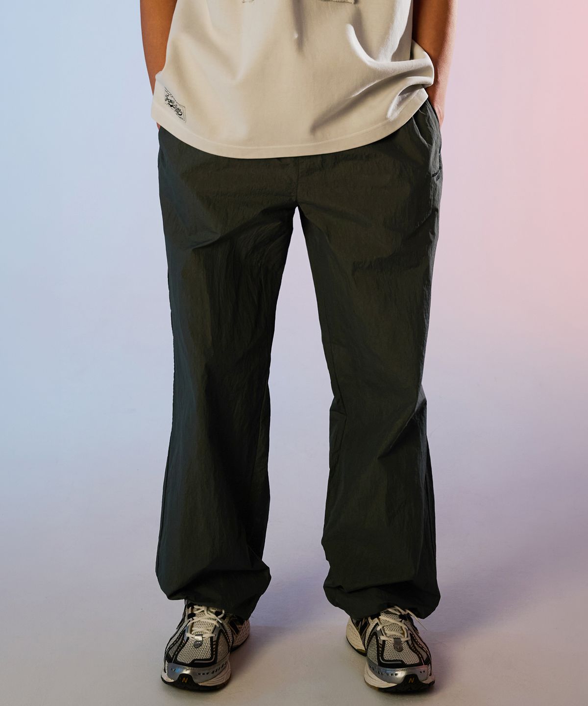 아크메드라비(ACME DE LA VIE) SOLID NYLON WIDE PANTS
