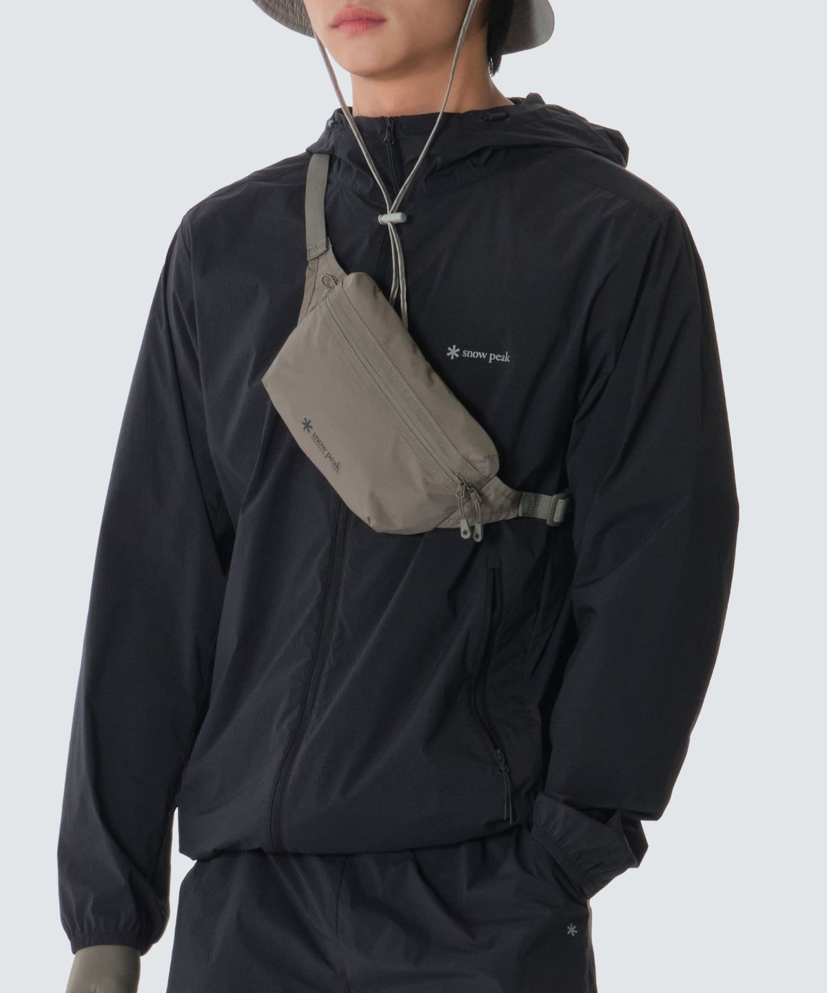스노우피크 어패럴(SNOWPEAK APPAREL) 코듀라 경량 힙색 1L (S26MUTBG08) Dark Khaki