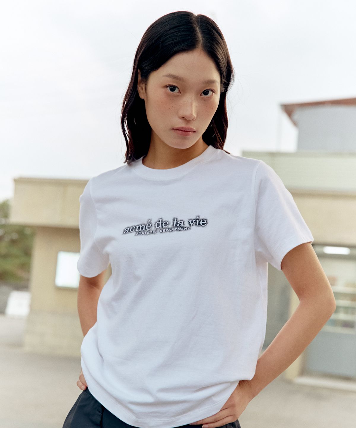 아크메드라비(ACME DE LA VIE) WOMAN DUST BLUR SHORT SLEEVE T-SHIRT