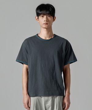 M1086 로우컷 배색 라운드 반팔 티셔츠_차콜