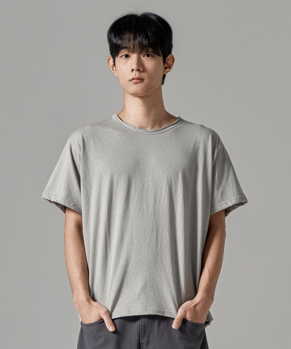 와르(WAAR) M1087 컷오프 라운드 반팔 티셔츠_애쉬 그레이