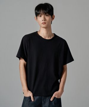 M1087 컷 오프 라운드 반팔 티셔츠_블랙