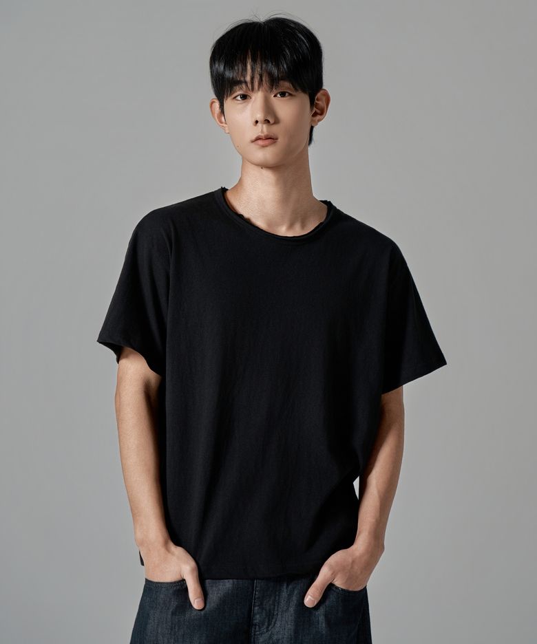 M1087 컷 오프 라운드 반팔 티셔츠_블랙