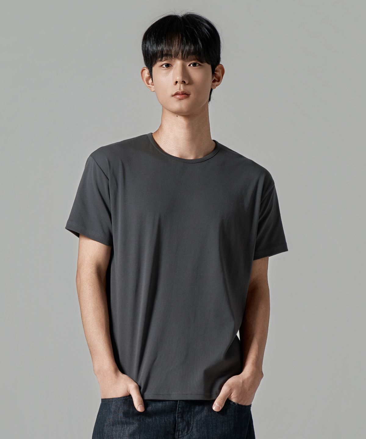 와르(WAAR) M1089 데일리 머슬핏 기능성 반팔 티셔츠_차콜
