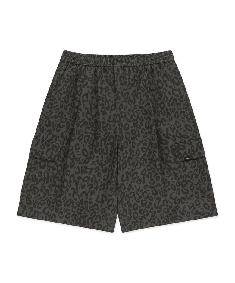 WIDE CARGO SHORTS leopard