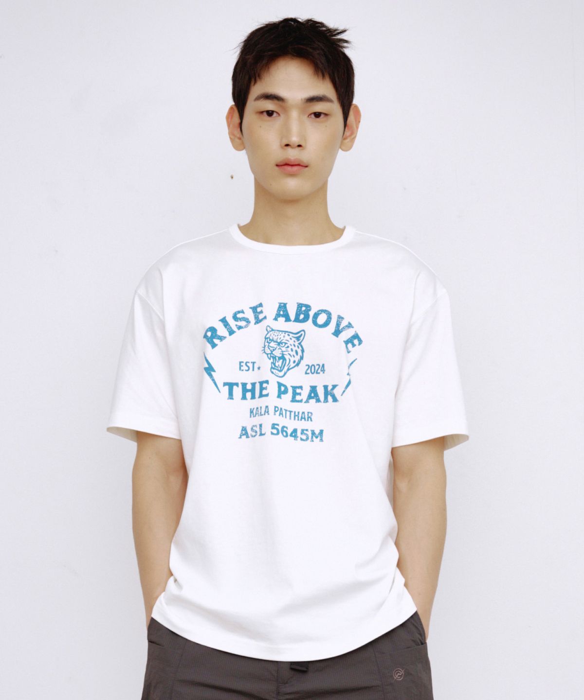 칼라파타르(KALAPATTHAR) KP SLOGAN TIGER GRAPHIC SHORT-SLEEVED T-SHIRT - WHITE
