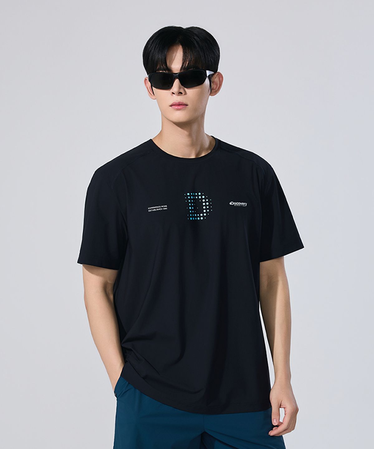 디스커버리 익스페디션(DISCOVERY EXPEDITION) 남성 프레시벤트 트리코트 그래픽 티셔츠 (BLACK)