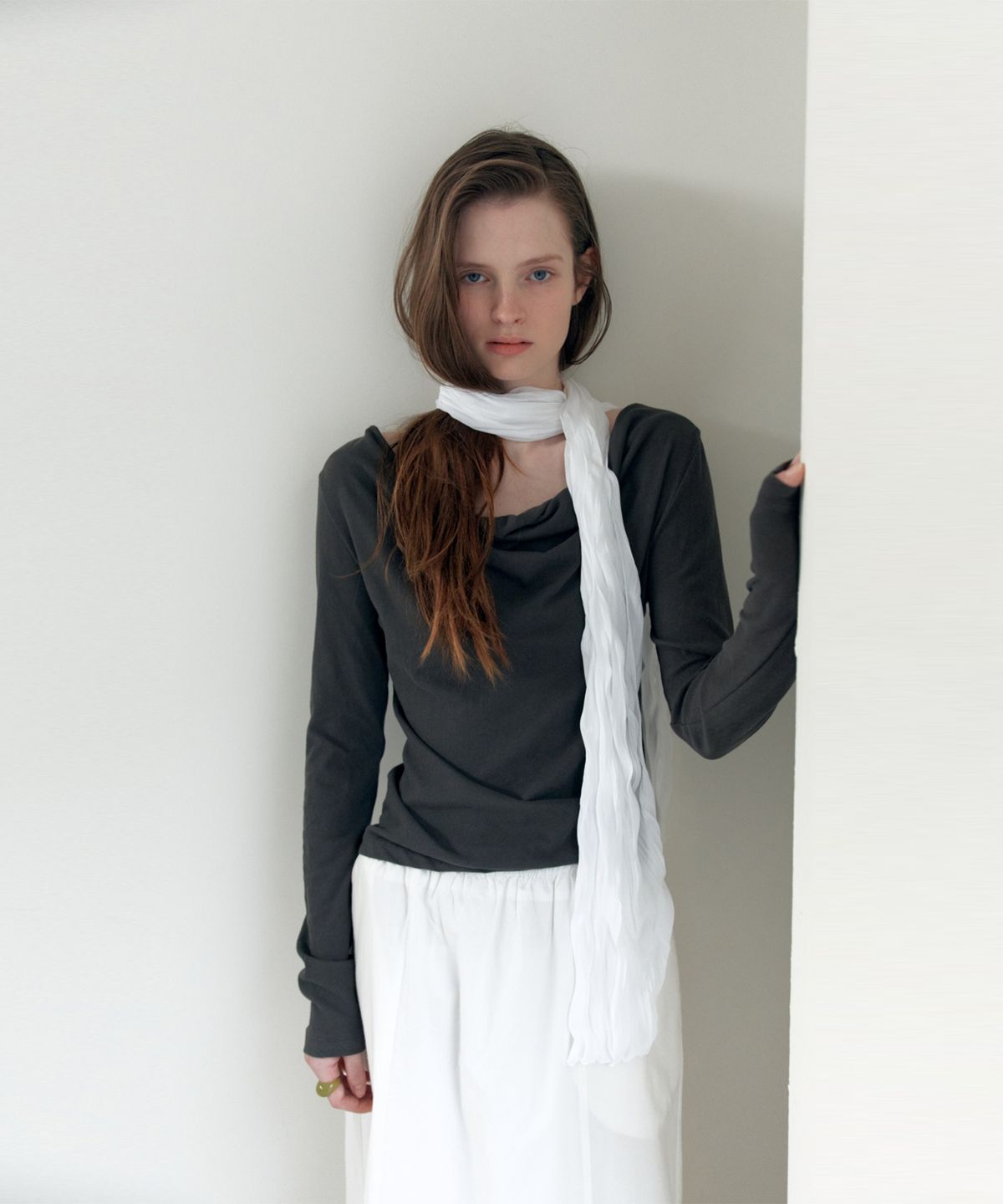 더 릴(THE LILLE) Flow Cotton Drape T_Charcoal