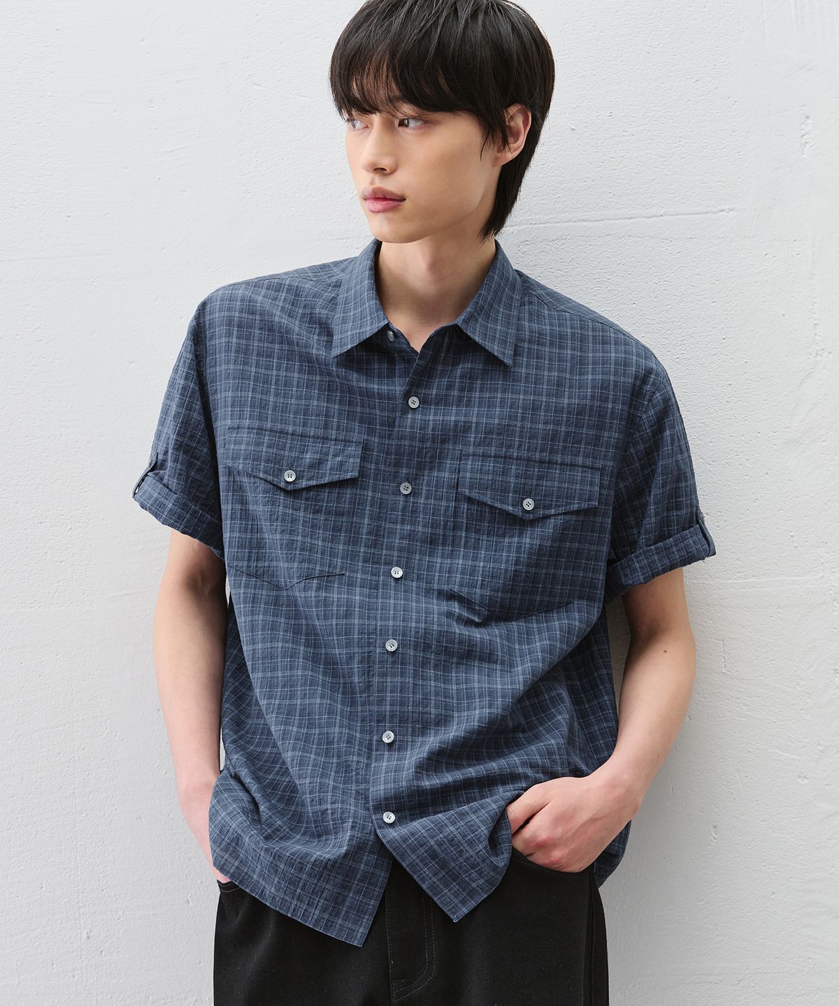 드로우핏(DRAW FIT) 시어서커 체크 롤업 하프 셔츠 [NAVY]