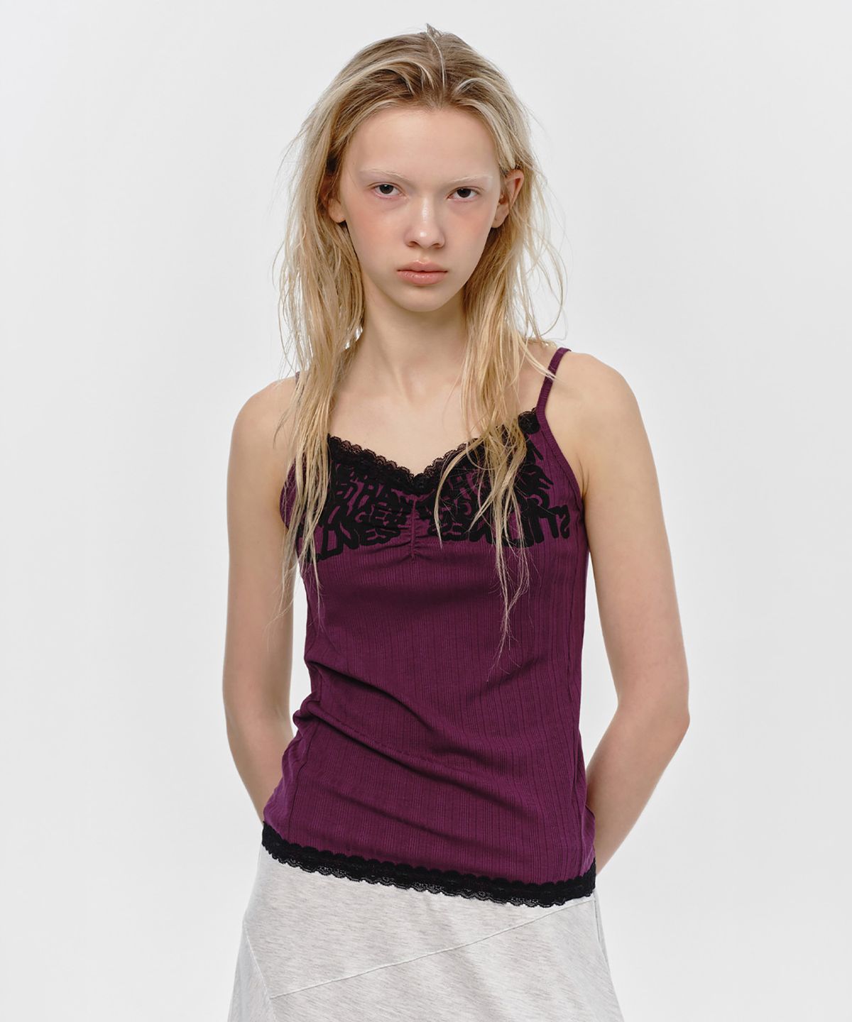 썬번프로젝트(SUNBURNPROJECT) LACE SHIRRING V-NECK SLEEVELESS TOP, PURPLE