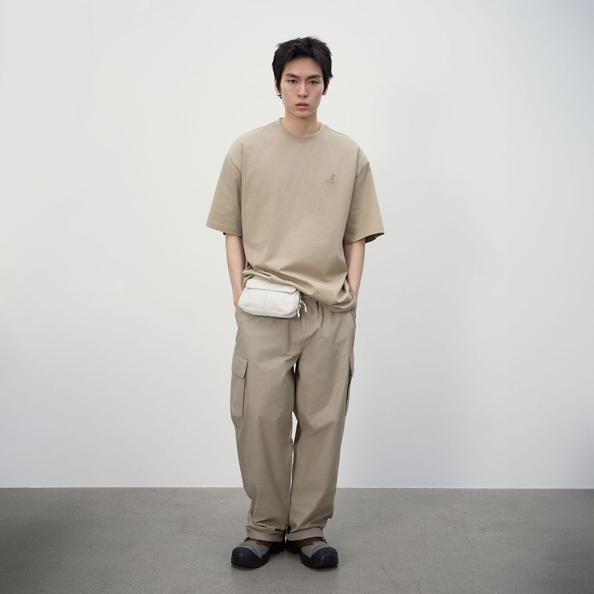캉골(KANGOL) 나일론 카고 팬츠 4570 베이지