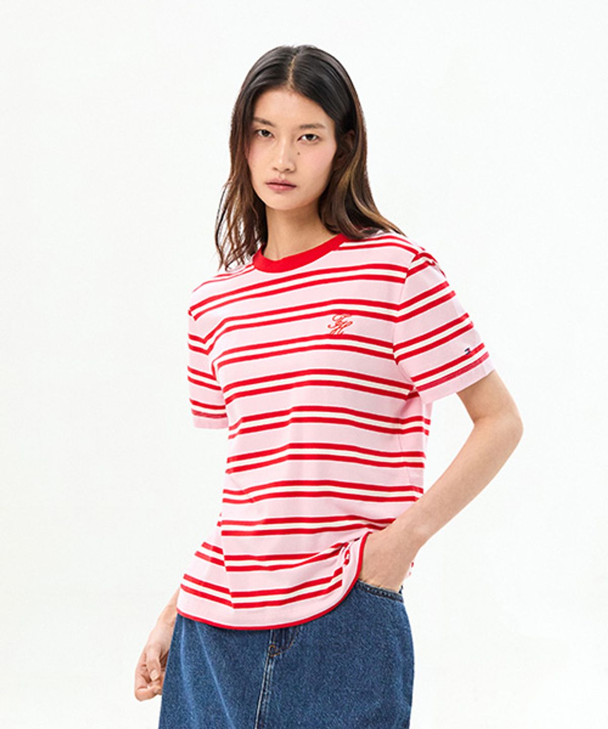 타미힐피거(TOMMY HILFIGER) 스크립트 로고 저지 티셔츠
