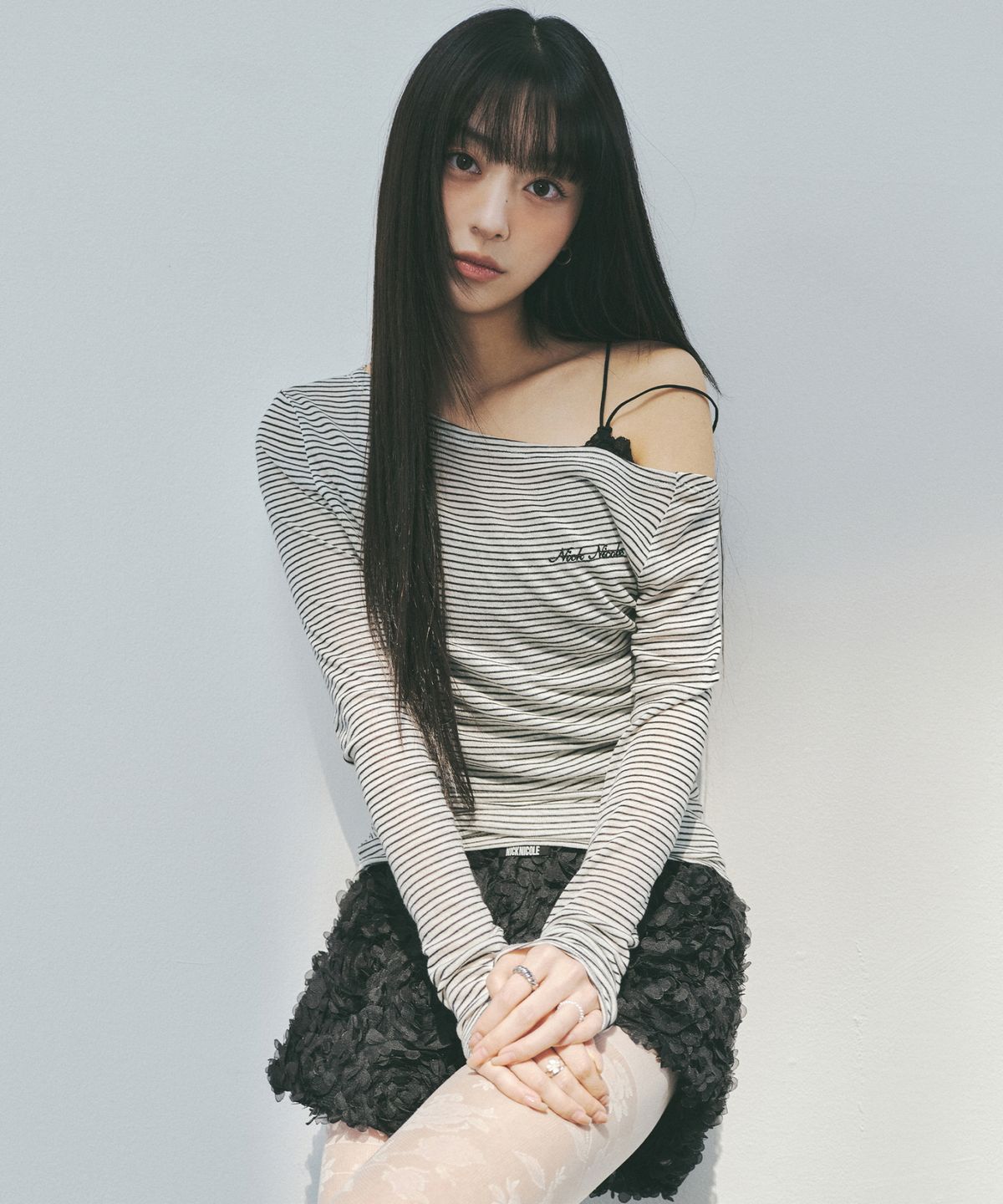 닉앤니콜(NICK&NICOLE) STRIPE DRAPE NECK TOP_IVORY