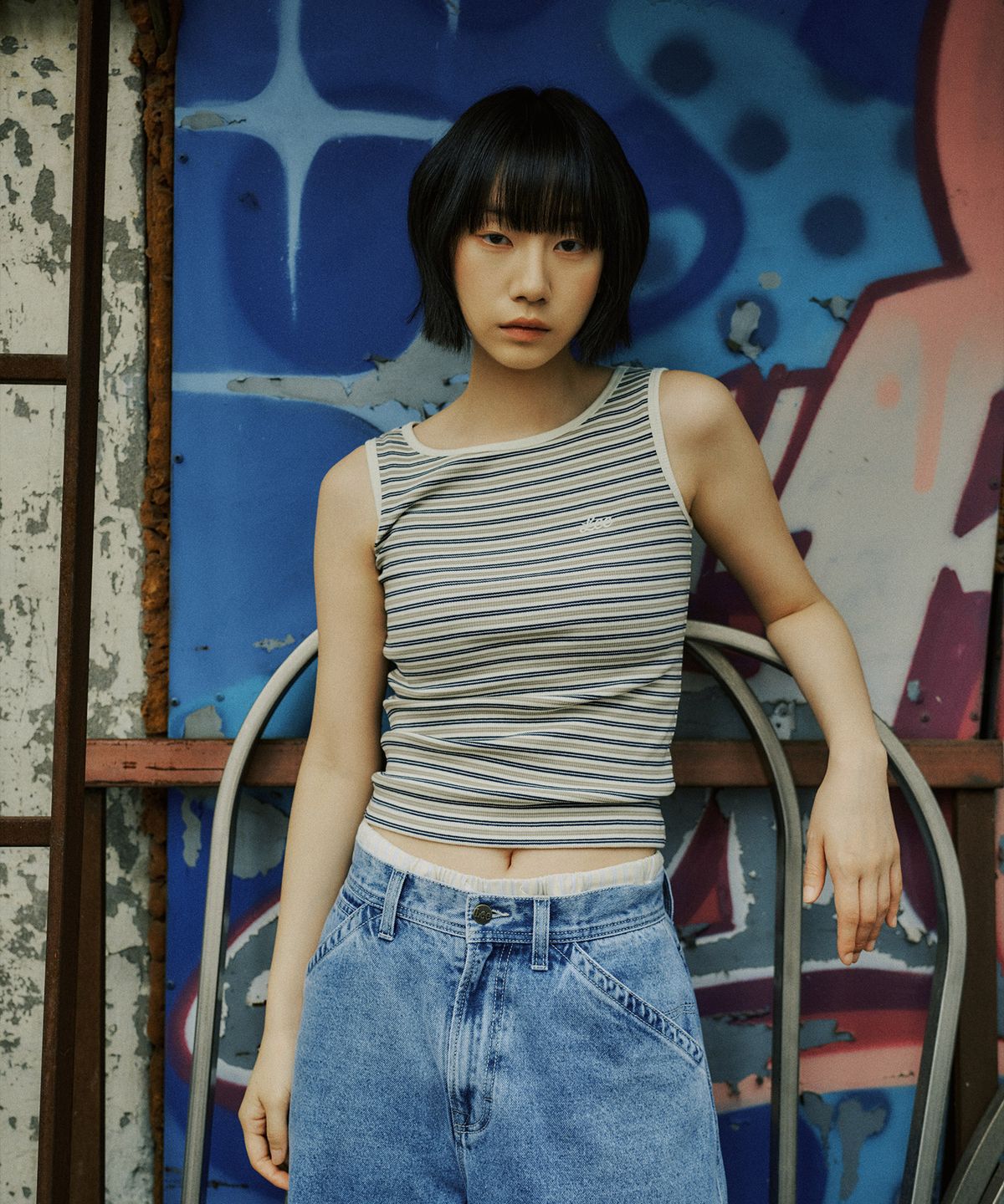리(LEE) 우먼 라운드넥 슬리브리스 그린