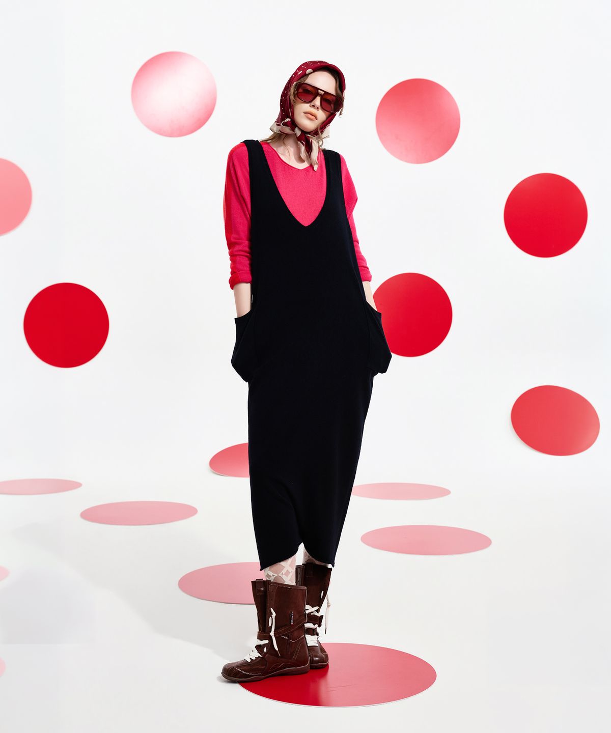 스노야(SNOYA) 26SS 울 홀가먼트 롬퍼 원피스