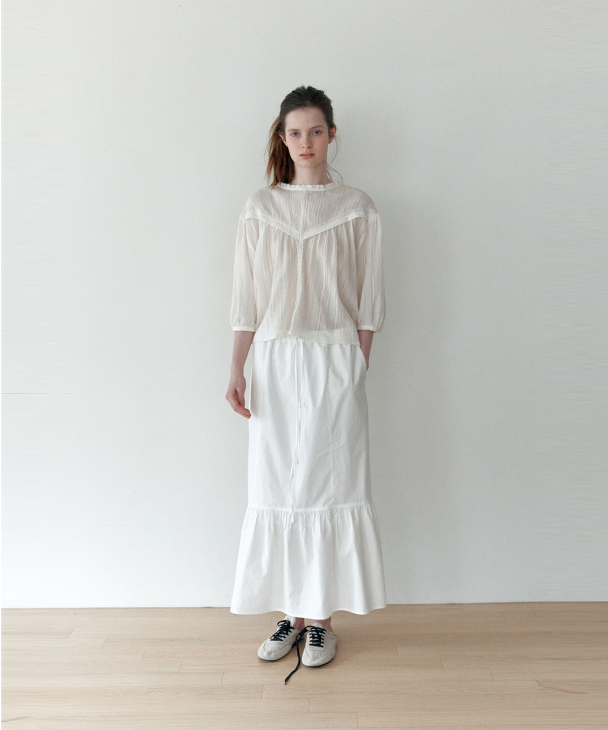 더 릴(THE LILLE) Trim White Long Skirt