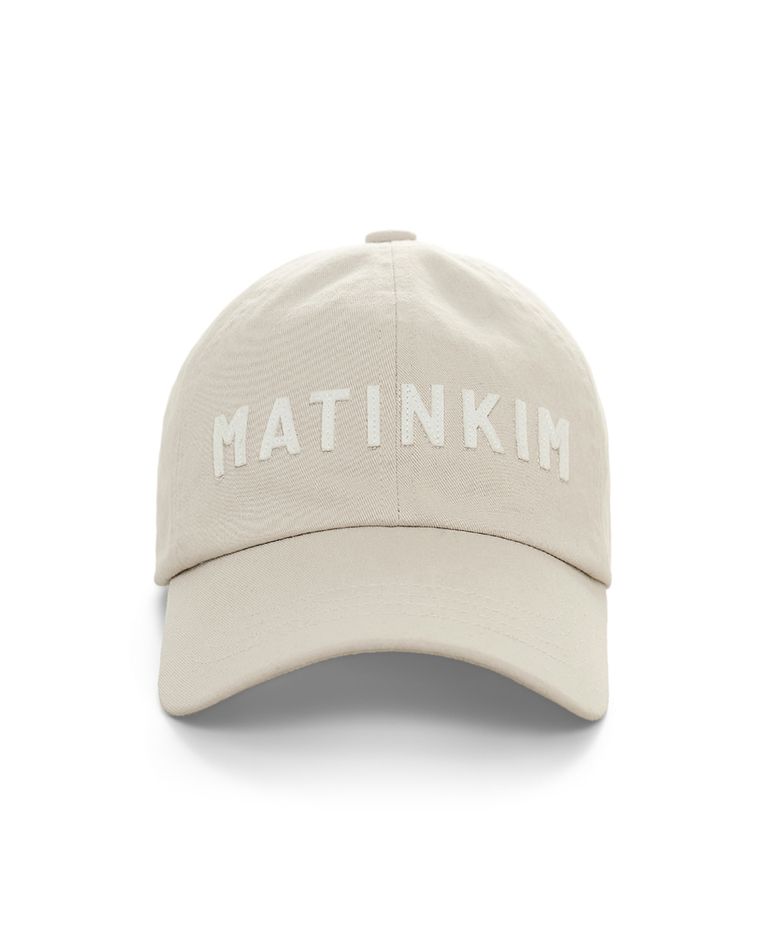 APPLIQUE FELT LOGO BALL CAP IN LIGHT GREY