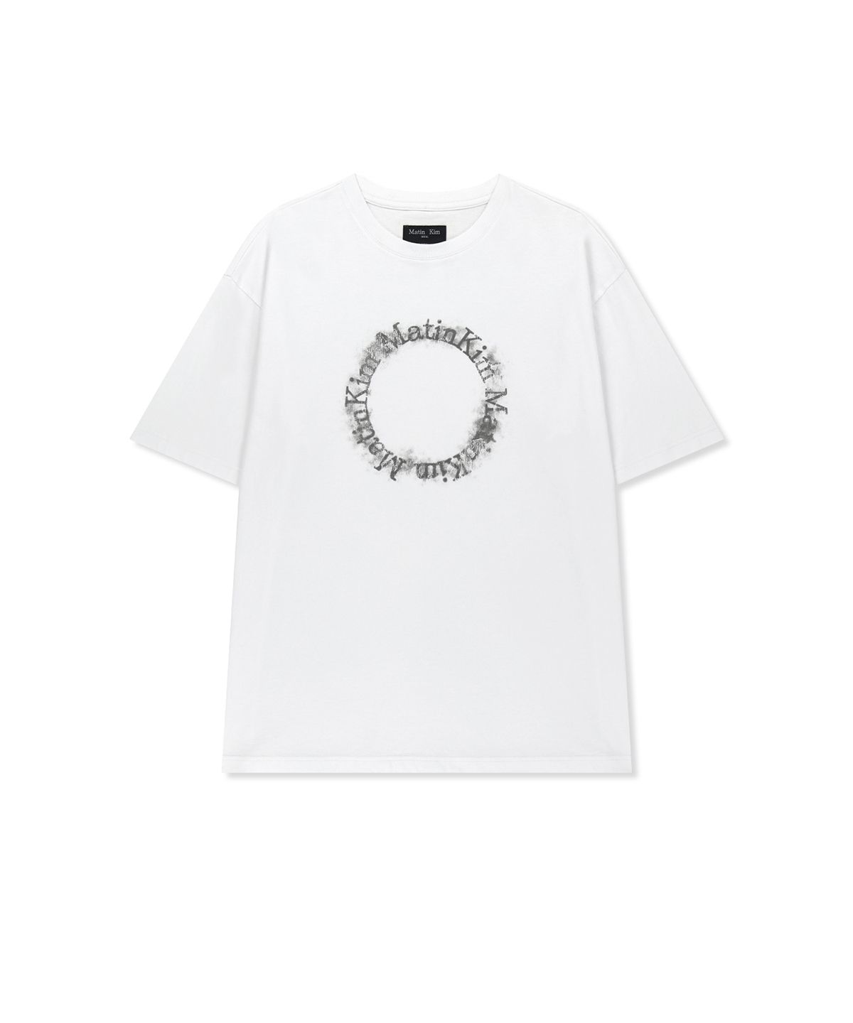 마뗑킴(MATIN KIM) MATIN KIM CIRCLE LOGO TOP FOR MEN IN WHITE