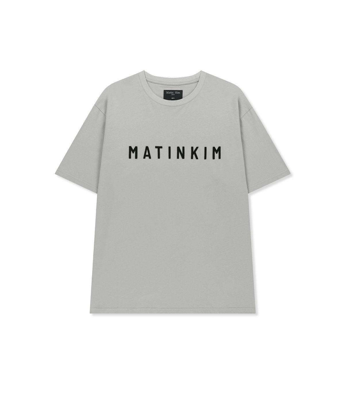 마뗑킴(MATIN KIM) APPLIQUE FELT LOGO TOP FOR MEN IN GREY