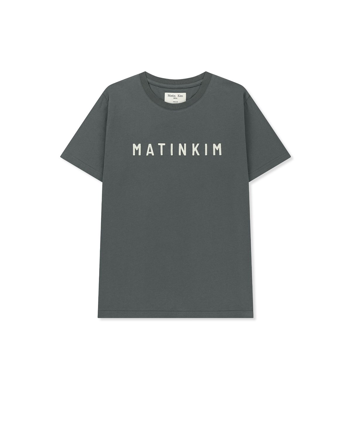 마뗑킴(MATIN KIM) APPLIQUE FELT LOGO TOP IN CHARCOAL