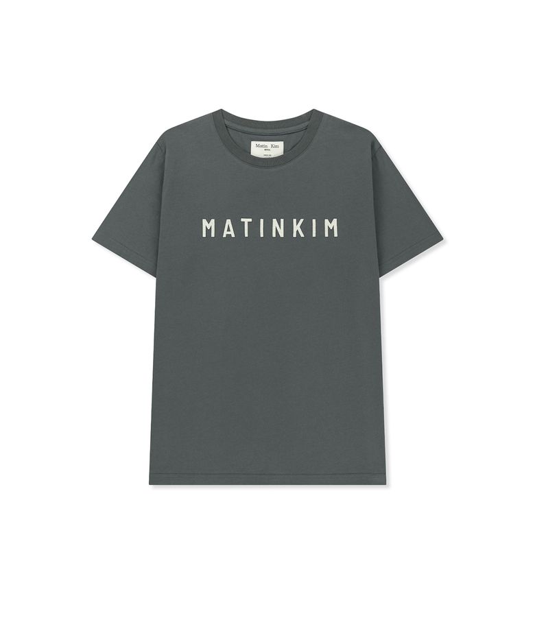 APPLIQUE FELT LOGO TOP IN CHARCOAL