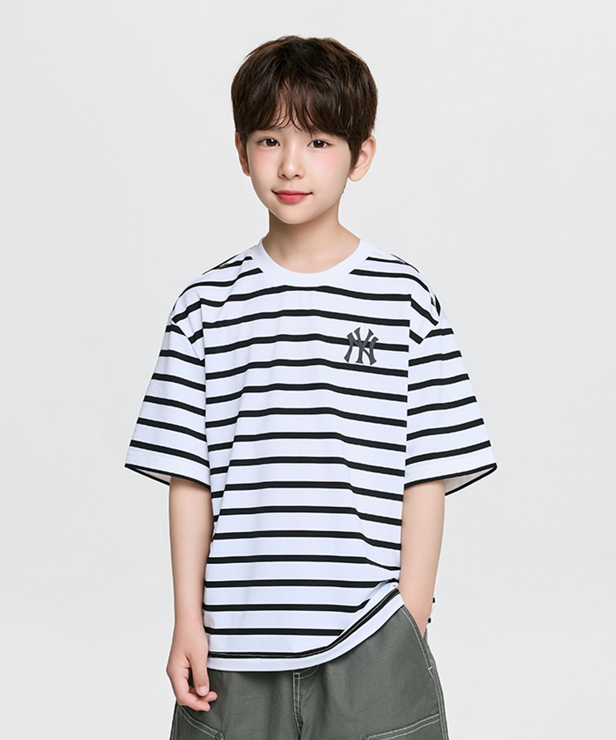 엠엘비 키즈(MLB KIDS) 아웃도어 베이직 스트라이프 티셔츠 NY (White)