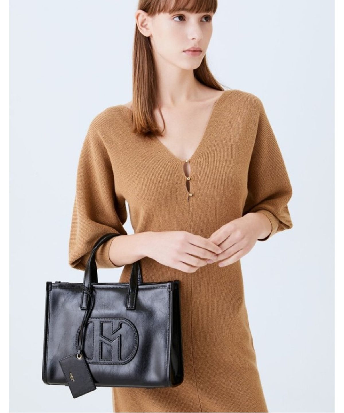 헤지스 여성 액세서리(HAZZYS WOMEN ACC) [26SS] [H20크링클] H소가죽 패치 블랙 토트 겸 숄더 M_HIBA6E509BK