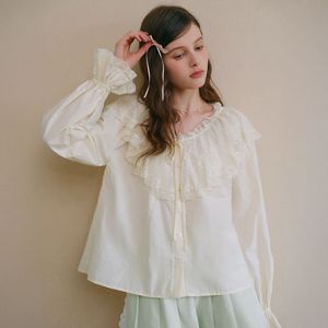 Cest_Lace trumpet sleeve button blouse