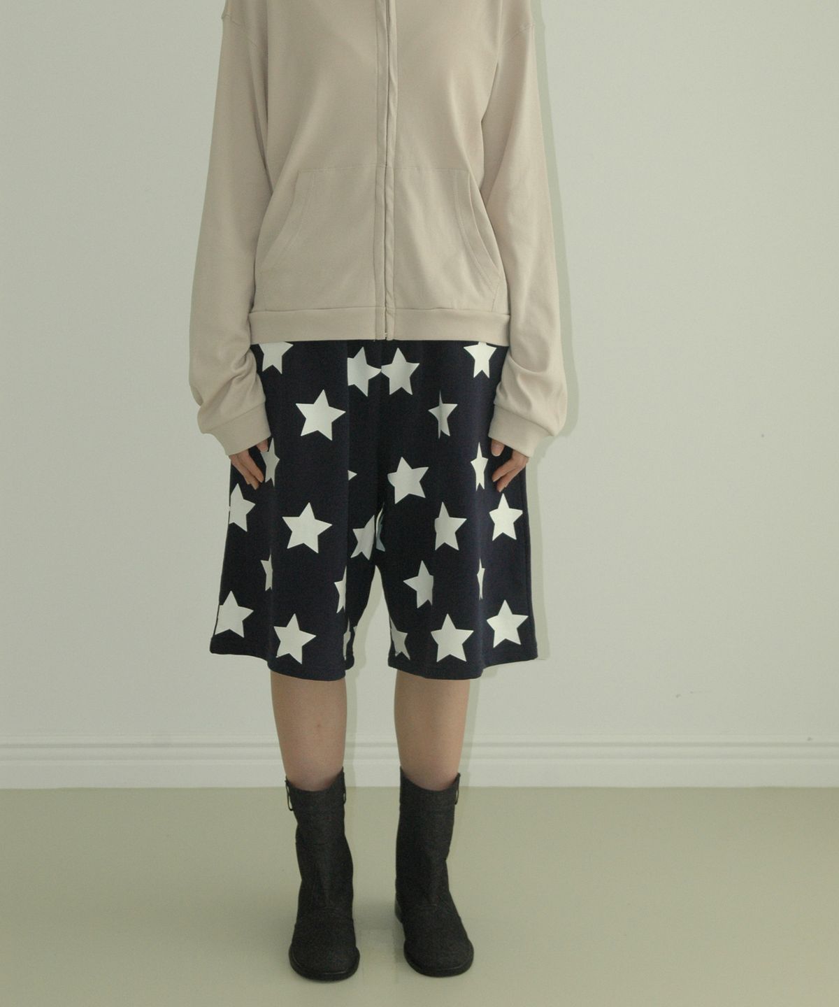 애프터썸머(AFTERSUMMER) star sweat bermuda pants (navy)