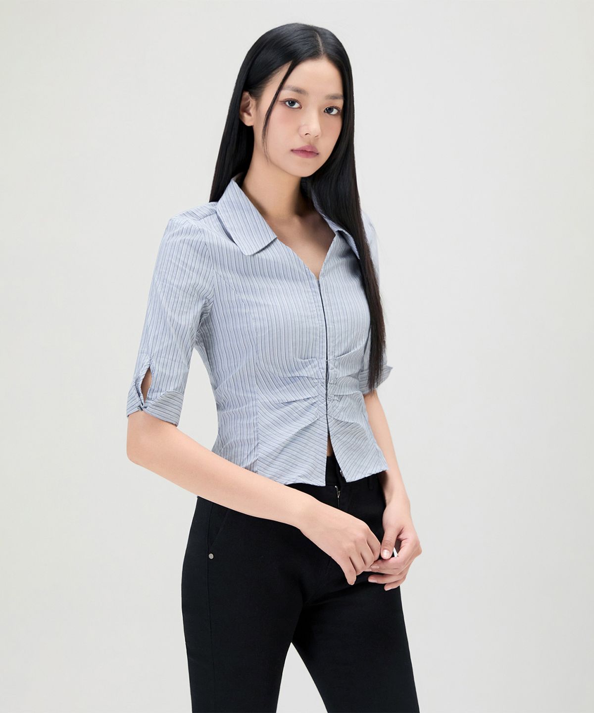 미쏘(MIXXO) 슬림핏 셔링 블라우스 RE BLG309C_MIWBWG50QC