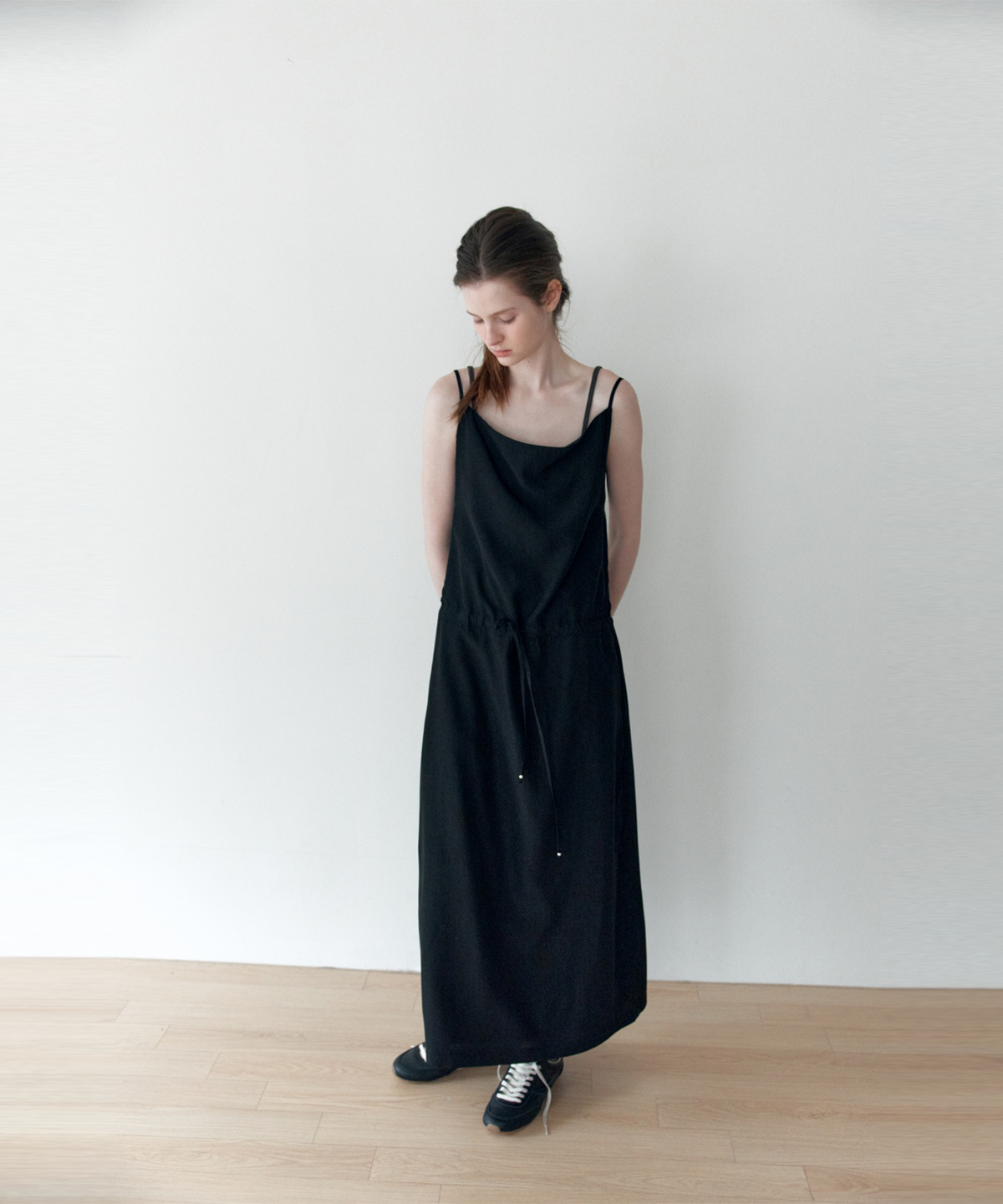 더 릴(THE LILLE) Low String Dress_Black